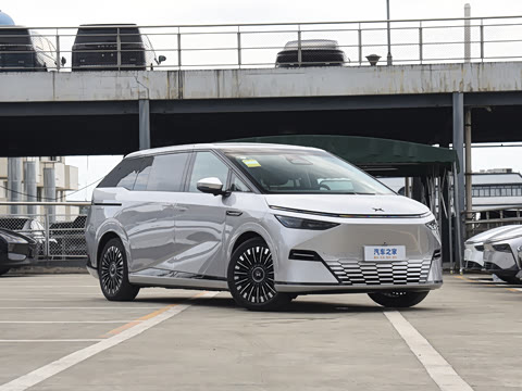 2025�� 702���������� Max