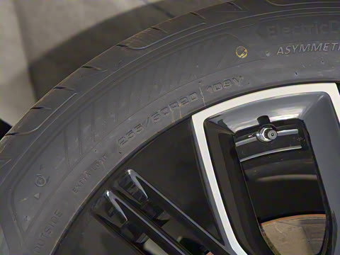 2025�� 725 �������� Max