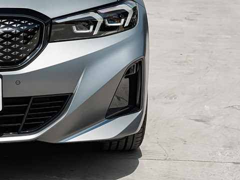 2025�� eDrive 40 L 50����������