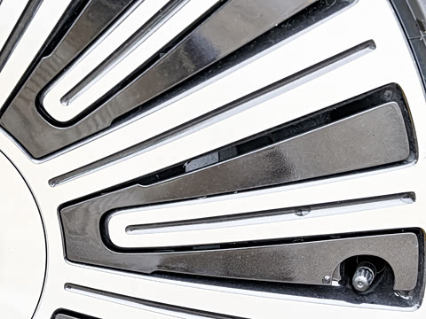 2025�� ���� Ultra�� 100kWh 6����