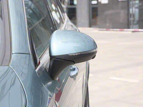 2025�� �Ŀ� GLC 260 L 4MATIC ������