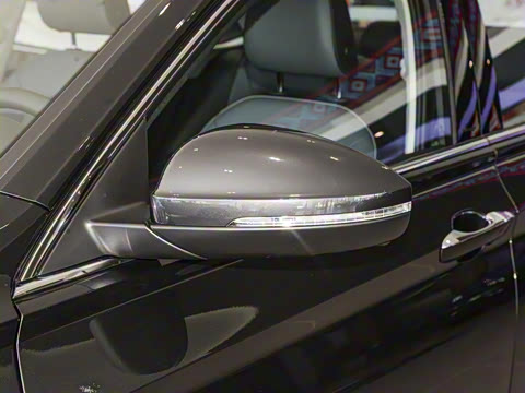 2025�� �Ŀ�� 300TSI DSG׿Խ��