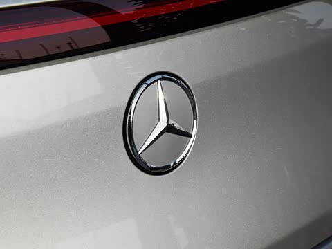 2020�� EQC 400 4MATIC ������ 1886������