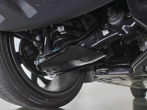 2023�� 40 e-tron ��ҫ�� �׷�ʦ��