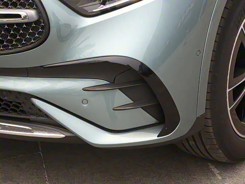 2025�� �Ŀ� GLC 260 L 4MATIC ������