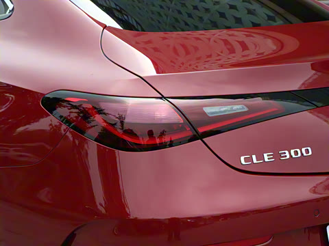 2025�� CLE 300 4MATIC �����ͽ��ܳ�