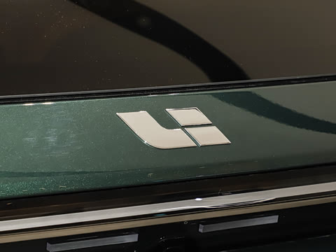 2025�� Ultra ���ܻ��°�