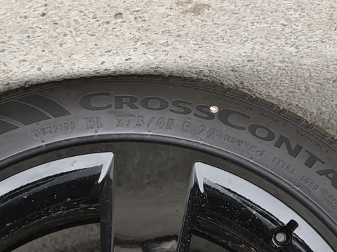 2025�� 90 5.0T V8