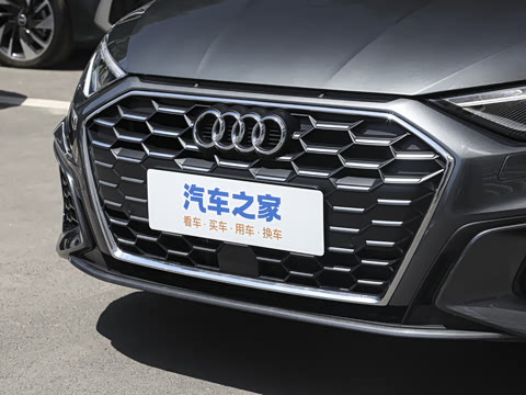 2023�� �Ŀ� Sportback 35 TFSI ʱ���˶���