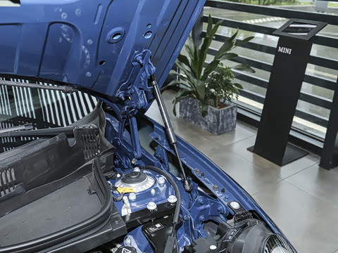 2025�� JOHN COOPER WORKS