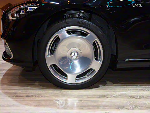 2022�� S 680 4MATIC