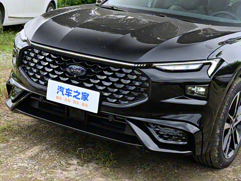 2022�� �Ŀ� EcoBoost 245 ST-Line