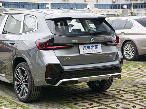 2024�� xDrive25Li M�˶���װ