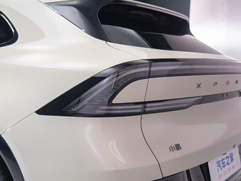 2025�� 702 �������� Ultra