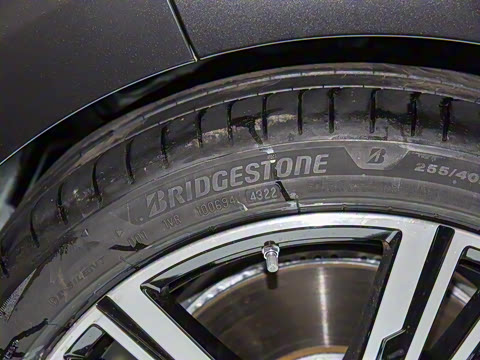 2023�� xDrive60L M�˶���װ