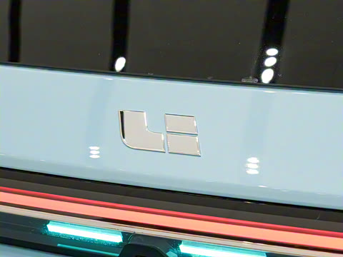 2025�� Ultra ���ܻ��°�