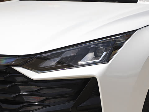 2025�� 1.5L �Զ������