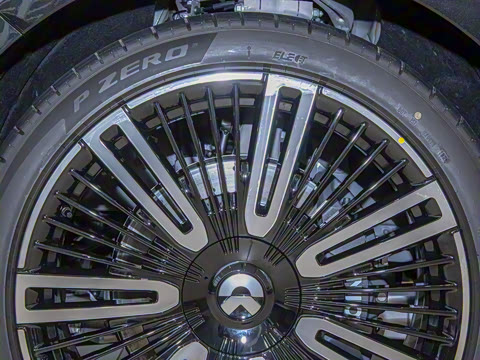 2025�� 102kWh ǩ����