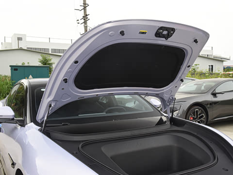 2025�� Max�����