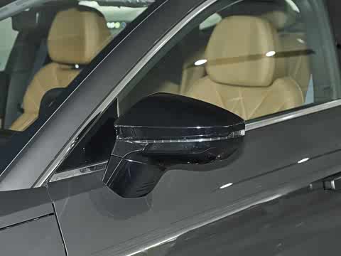 2025�� 130km EM-i ������