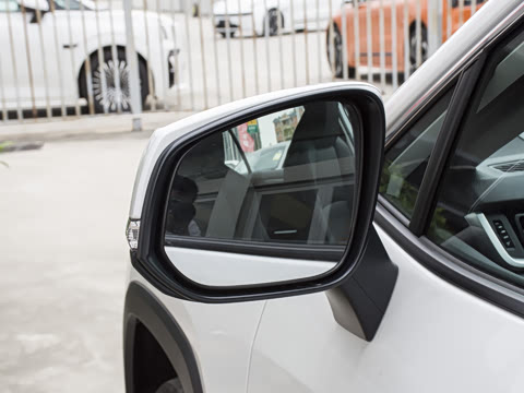 2023�� 2.0L CVT�������а�