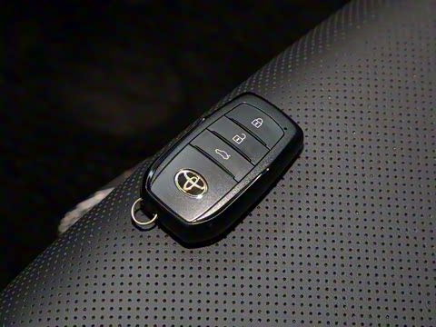 2023�� 2.5L SportCross HEV��������