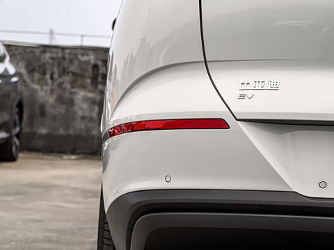 2025�� EV 605�캽Pro��