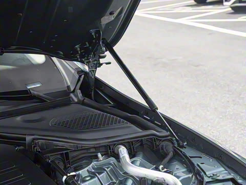 2025�� �Ŀ� E 300 ʱ�����˶���