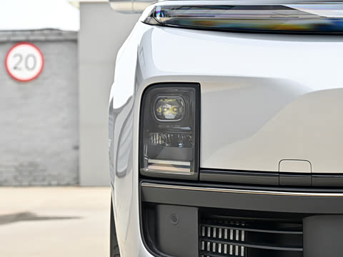 2025�� Max ���ܻ��°�