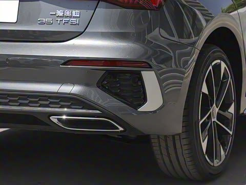 2023�� �Ŀ� Sportback 35 TFSI ʱ���˶���