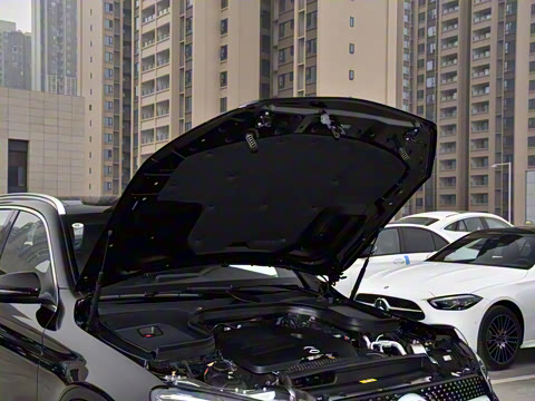 2022�� GLC 260 L 4MATIC ������