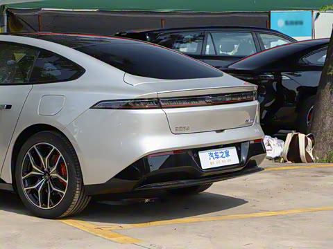 2025�� ���� 650ProѲ����