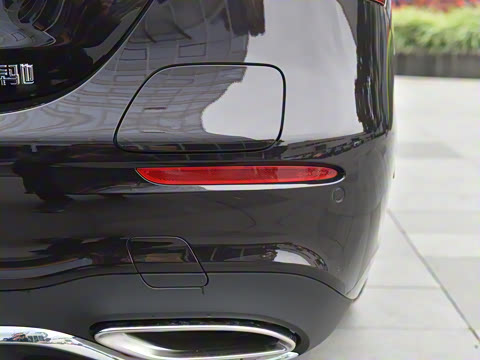 2022�� E 350 e L ���ʽ��϶����˶��γ�