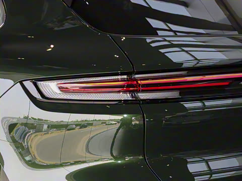 2025�� Cayenne 3.0T ���۰�