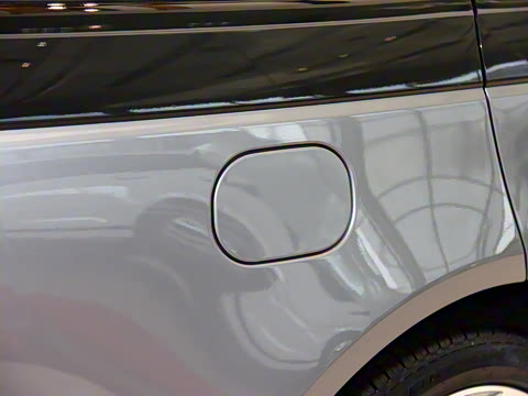 2022�� 5.0 SC V8 565PS SVA�۷崴���ӳ���