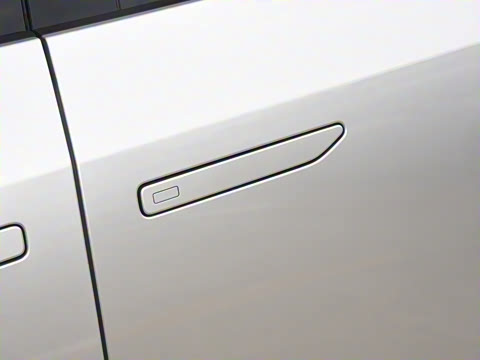 2025�� 702���������� Max