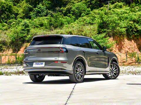 2025�� 215�콢��