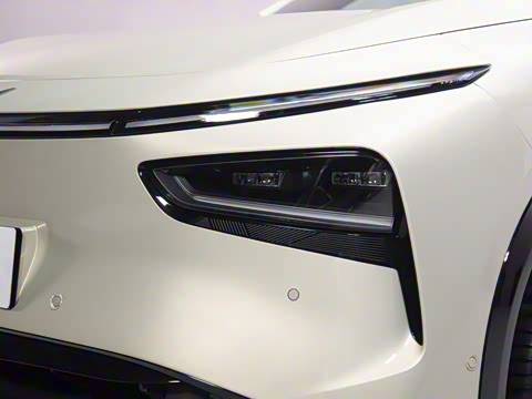 2025�� 702 �������� Ultra