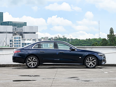 2025�� �Ŀ� E 300 L ʱ����