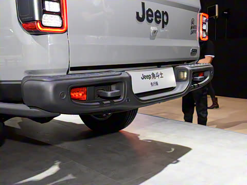 2022�� 3.6L ���а�