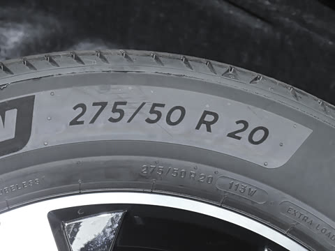 2025�� GLS 450 4MATIC ������