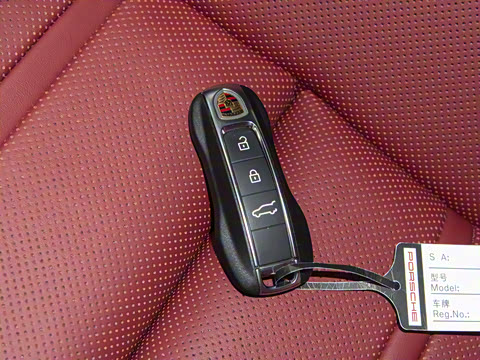 2025�� Cayenne 3.0T ���ΰ�