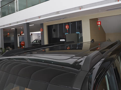 2025�� 2.0T 4WD Ultra