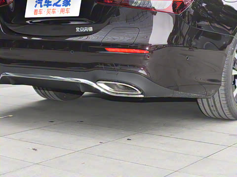 2022�� E 350 e L ���ʽ��϶����˶��γ�