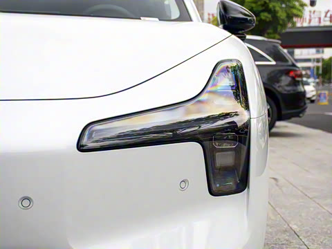 2025�� 600 �������� Max