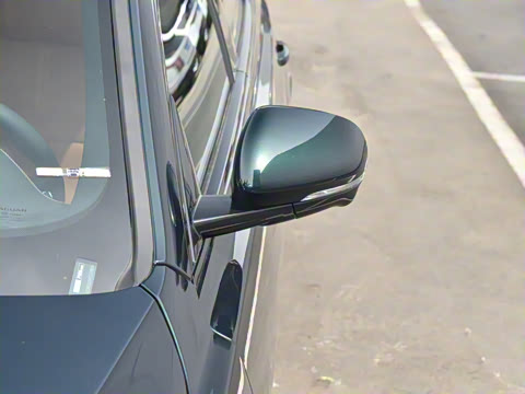 2023�� XFL 2.0T P300 �����콢�˶���