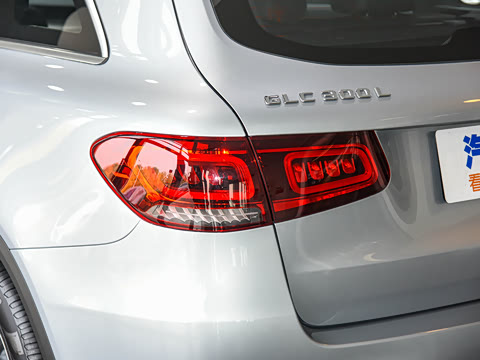 2022�� GLC 300 L 4MATIC ������