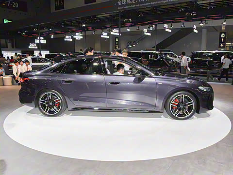 2026�� 2.0T �˶��� quattro