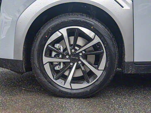 2025�� Plus 510 ������