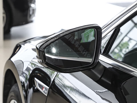 2025�� 45 TFSI ������